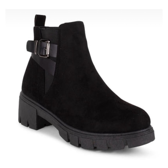 WANTED FOOTWEAR CINDER LUG SOLE BLACK CHELSEA ANKLE BOOTIE SIZE 10 - Picture 1 of 6